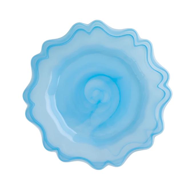 A light blue plate with a wavy border on a white background.