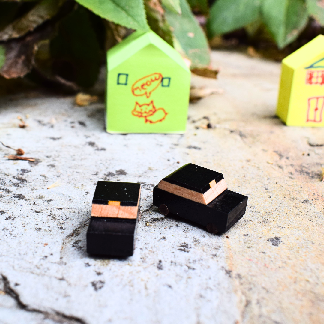Wooden Taxi by Tiny Transport
